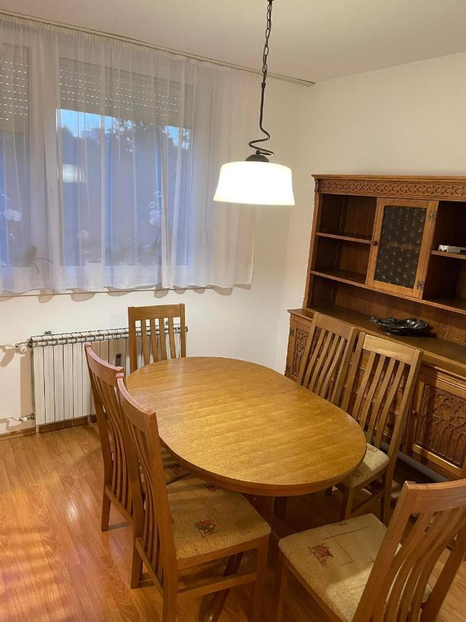 Lolly Apartment Karlovac Exteriör bild